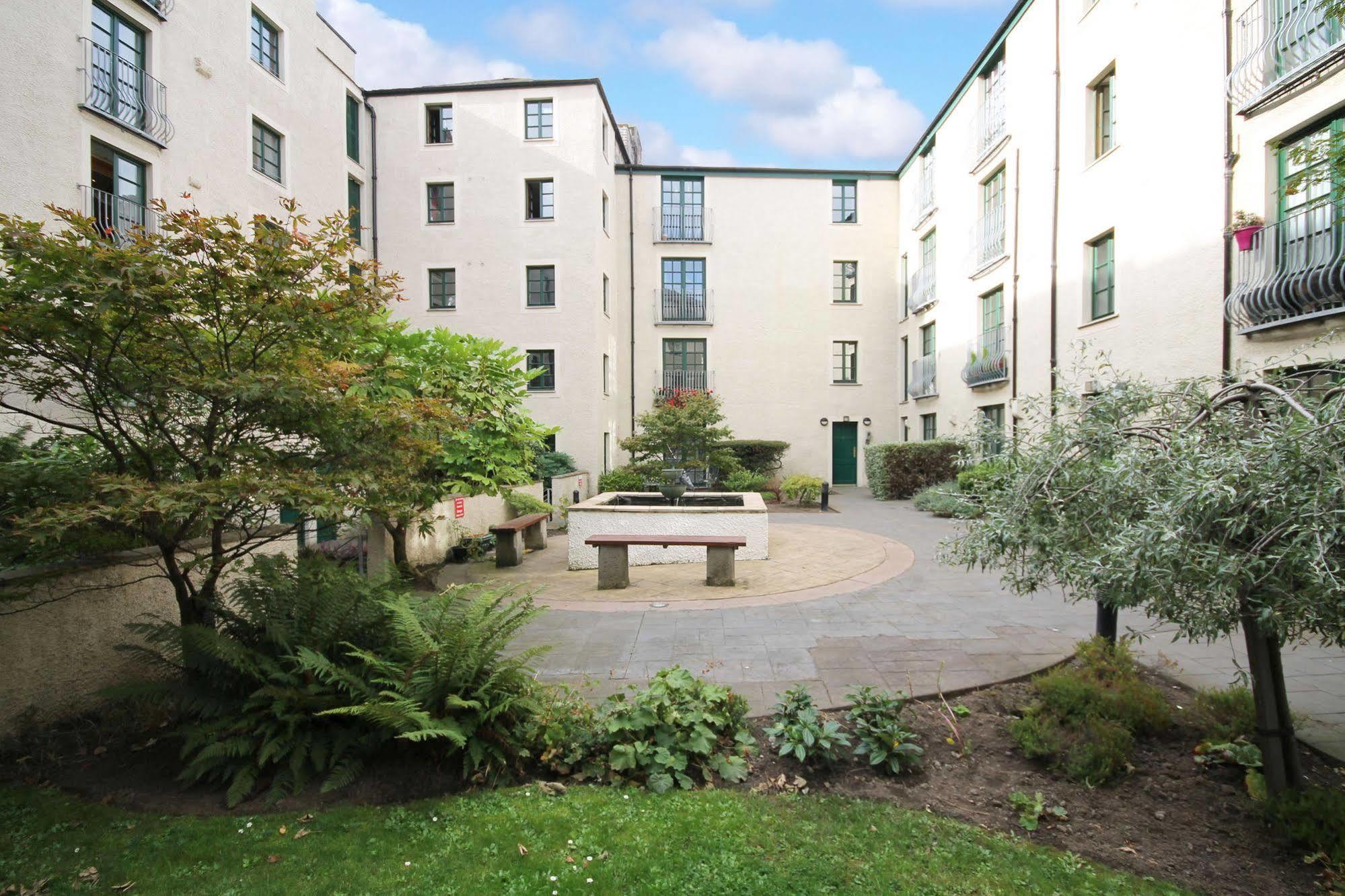 Edinburgh City Center Coady Apartment Sleeps 5 Free Car Park Space Eksteriør bilde